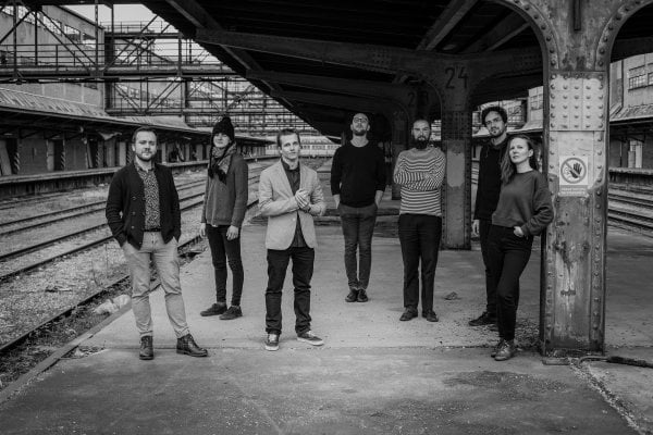 VILA Live: Bizarre Band