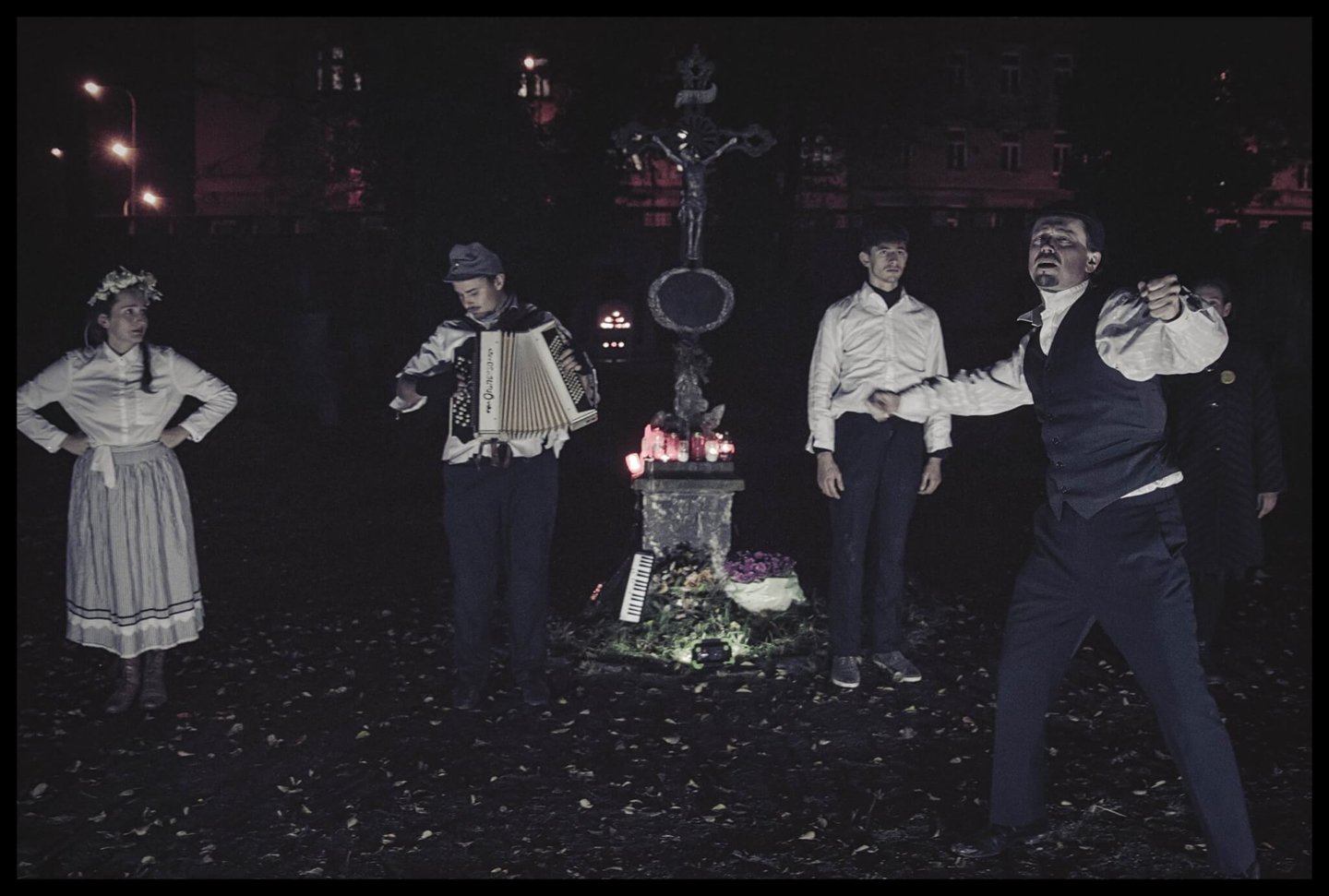 Tanec smrti / Dance of Death (ENG)