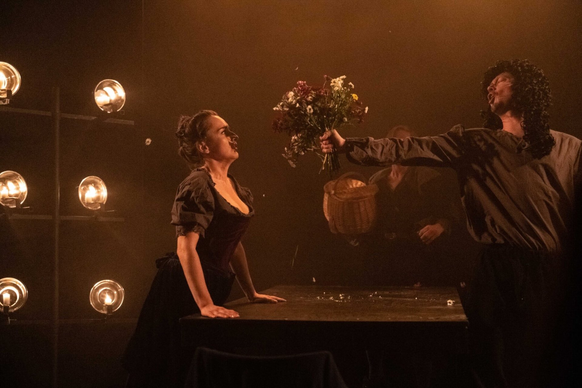 Tři ženy a zamilovaný lovec – foto